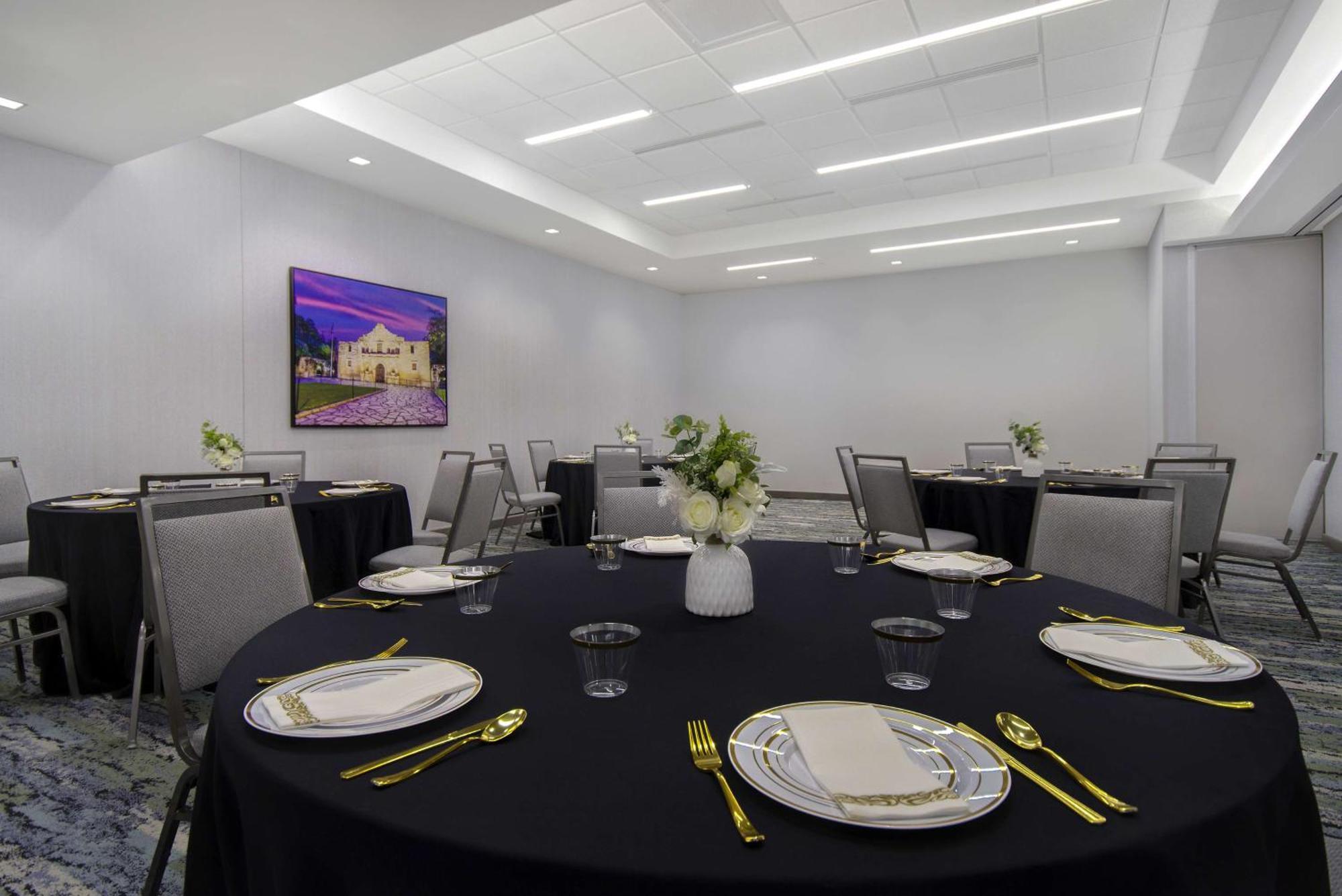 Hampton Inn & Suites San Antonio Riverwalk Bagian luar foto